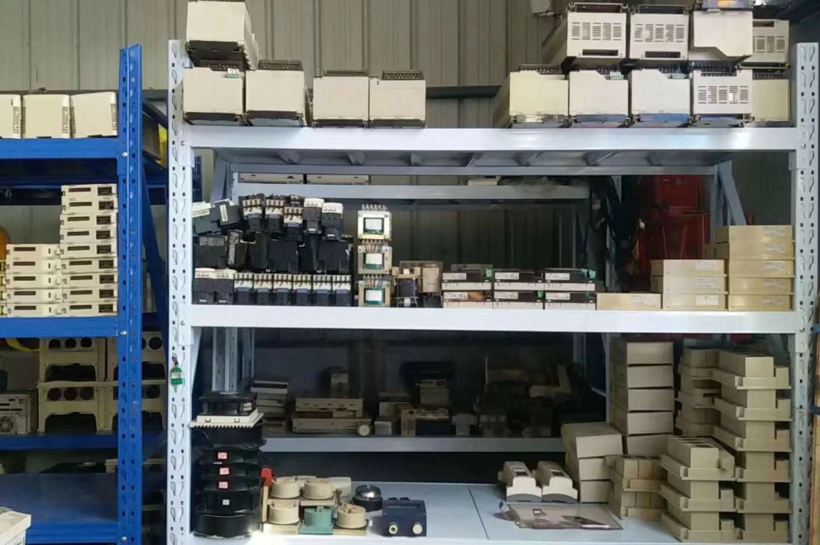 溴化鋰溶液及設(shè)備配件